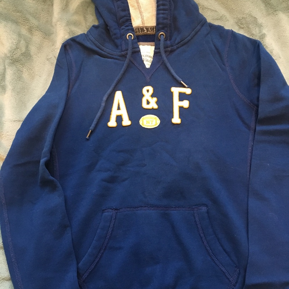 EUC Abercrombie and Fitch hoodie size M